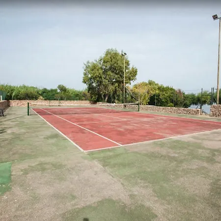 Colonna Du Golf מלון
